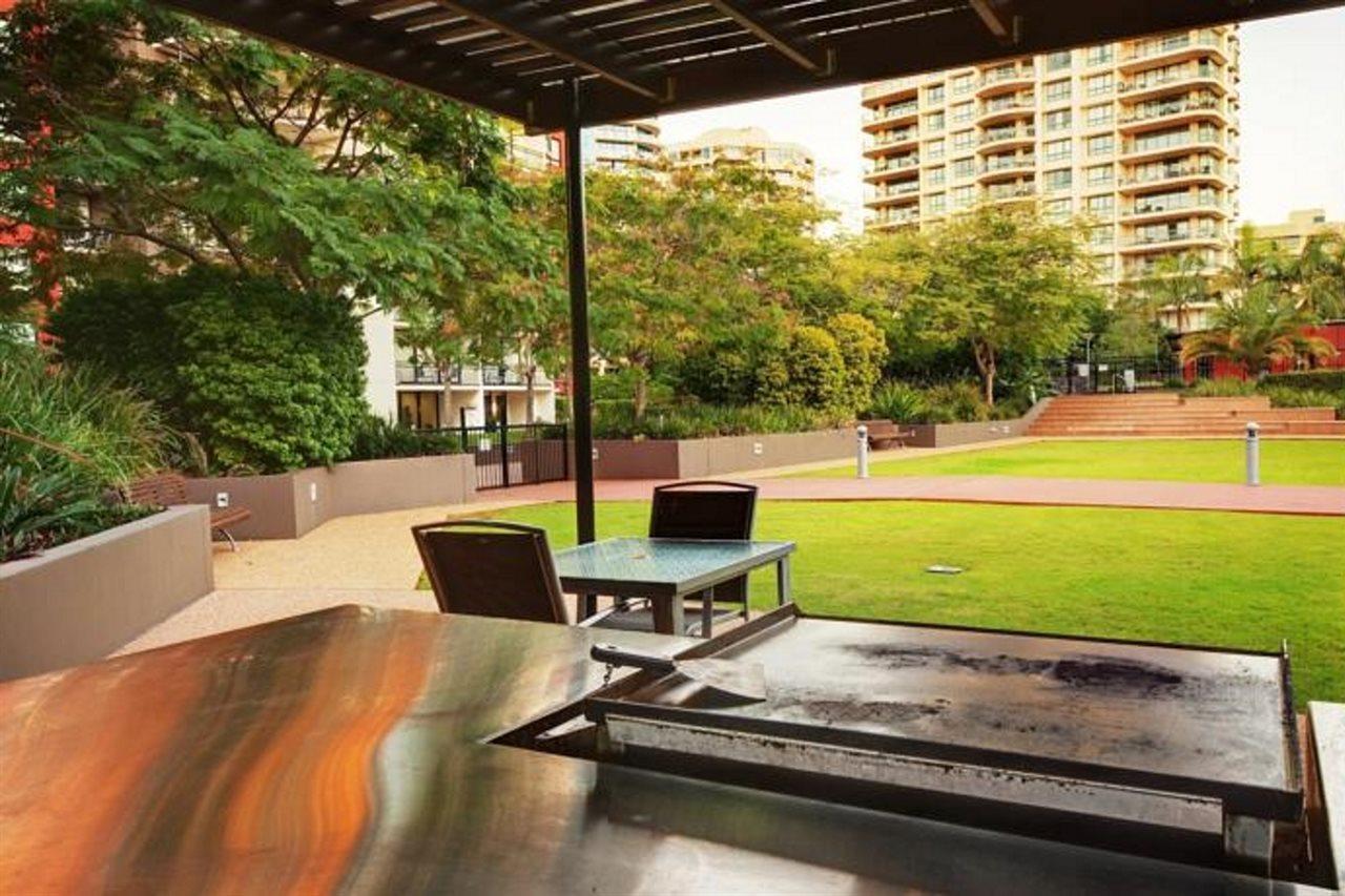 The Docks On Goodwin Aparthotel Brisbane Exterior foto